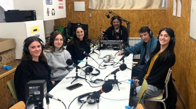 María Pérez, responsable de I+D+i en APGEO, y a David Álvarez, director técnico de EXCADE