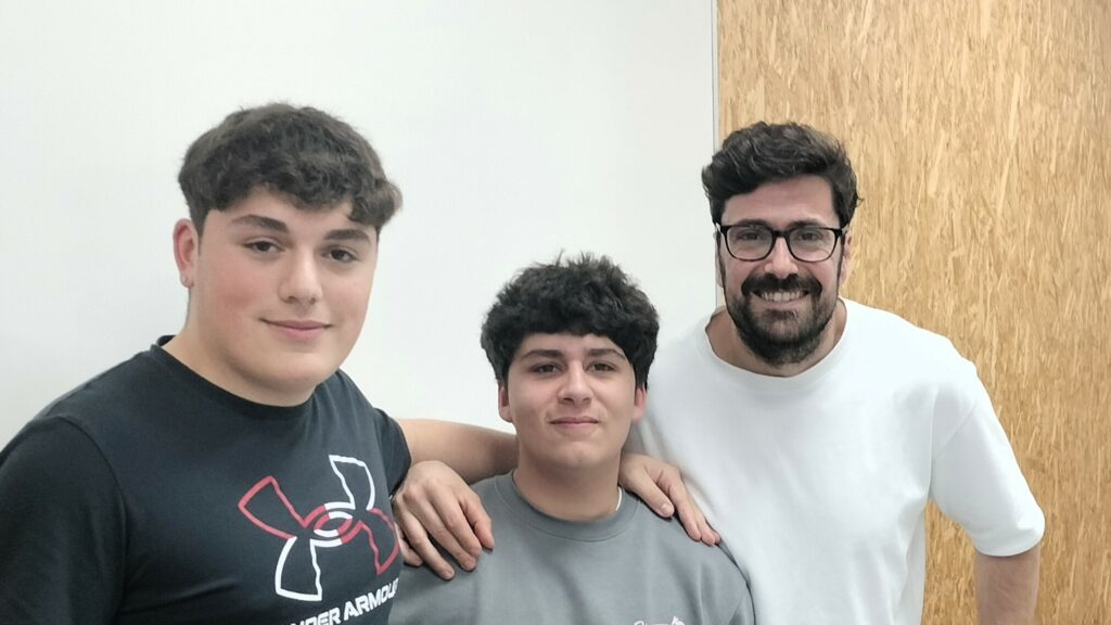 Eduardo. Eloy y Jesús Verdú en onda Roces